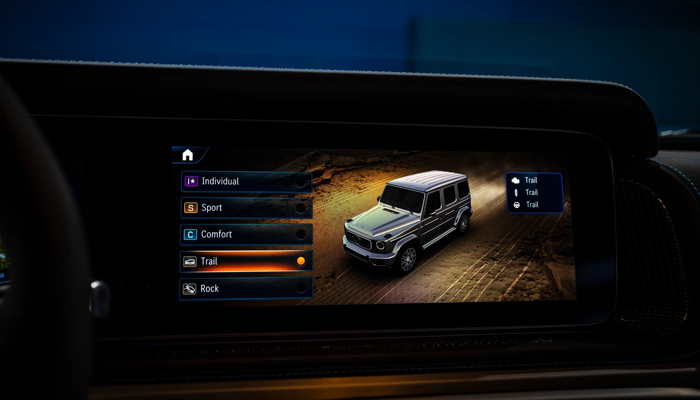 Mercedes Benz G - Interior Pantalla Central