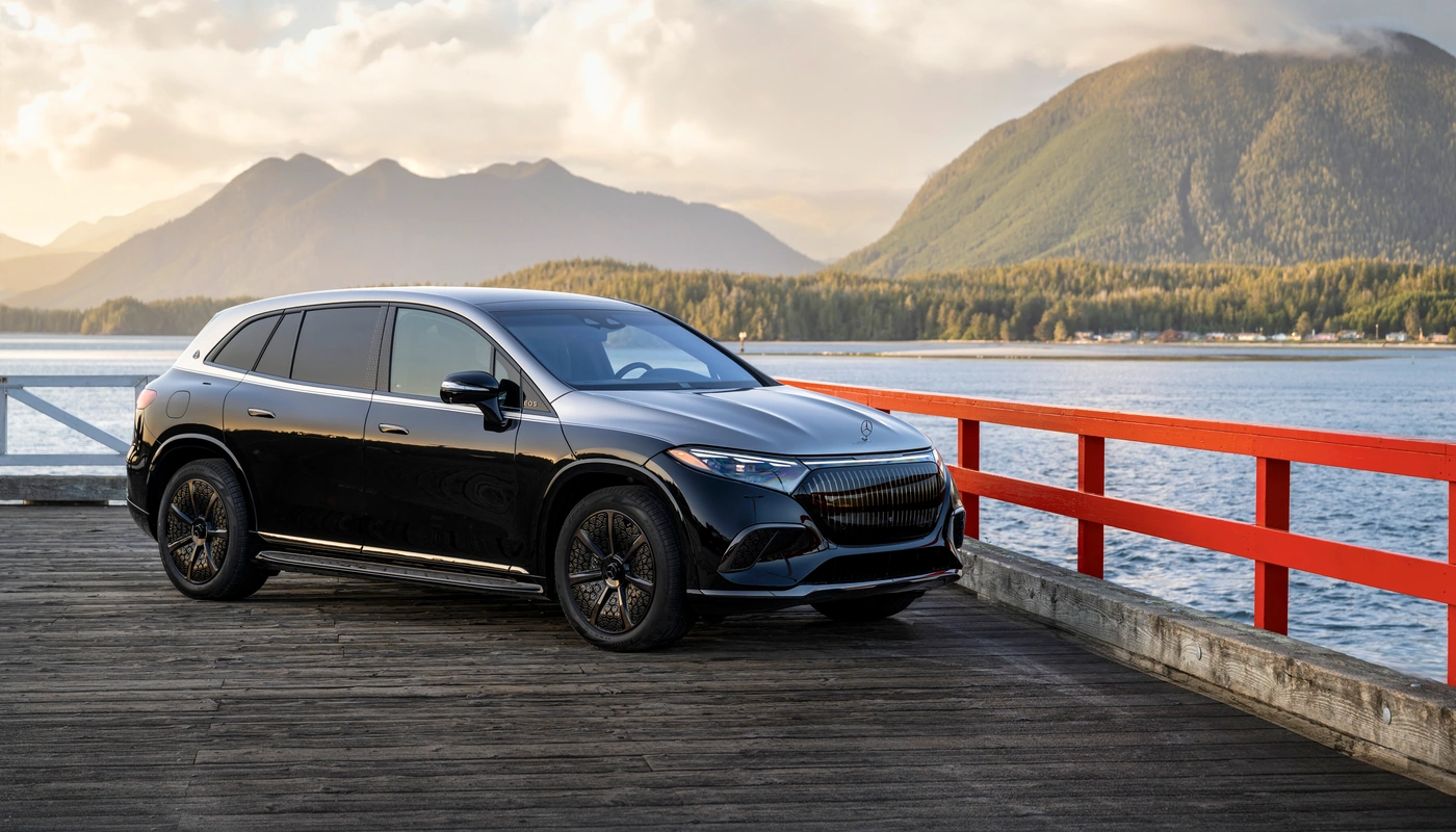 Mercedes Benz Maybach Eqs Suv - Contexto Entorno Real Contexto Aparcado Exterior Lateral Derecha
