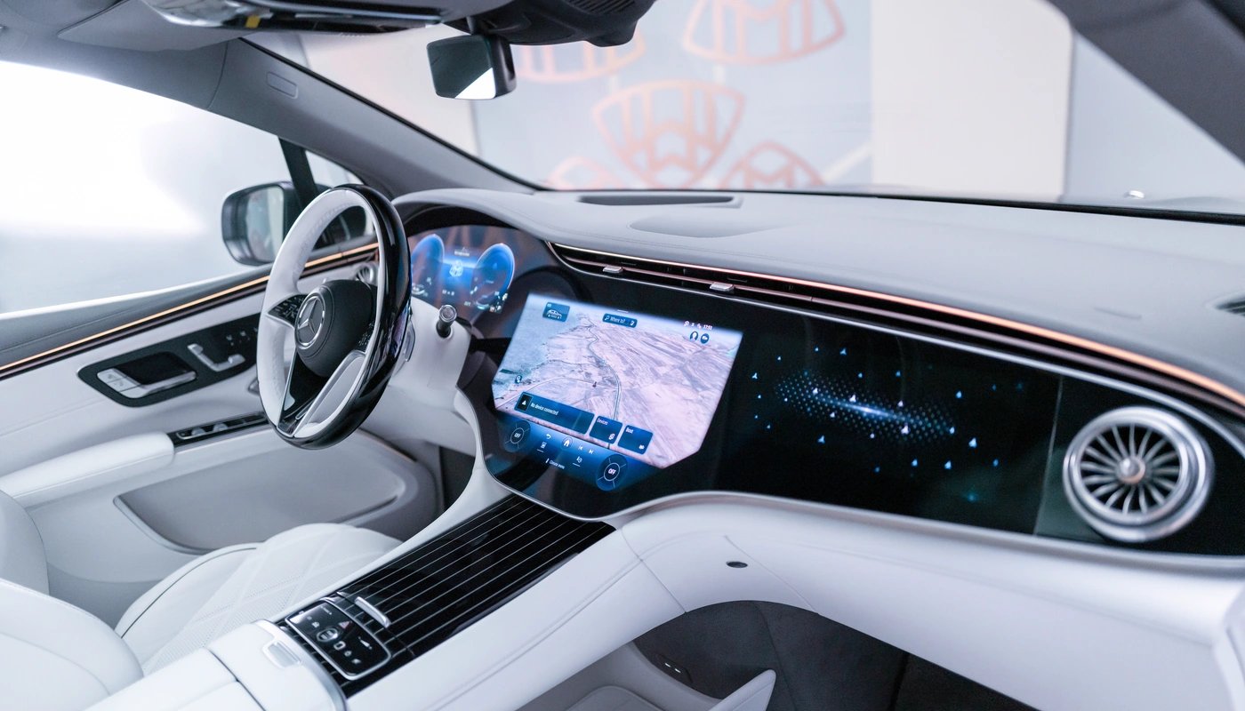 Mercedes Benz Maybach Eqs Suv - Interior Salpicadero Interior Pantalla Central Interior Volante
