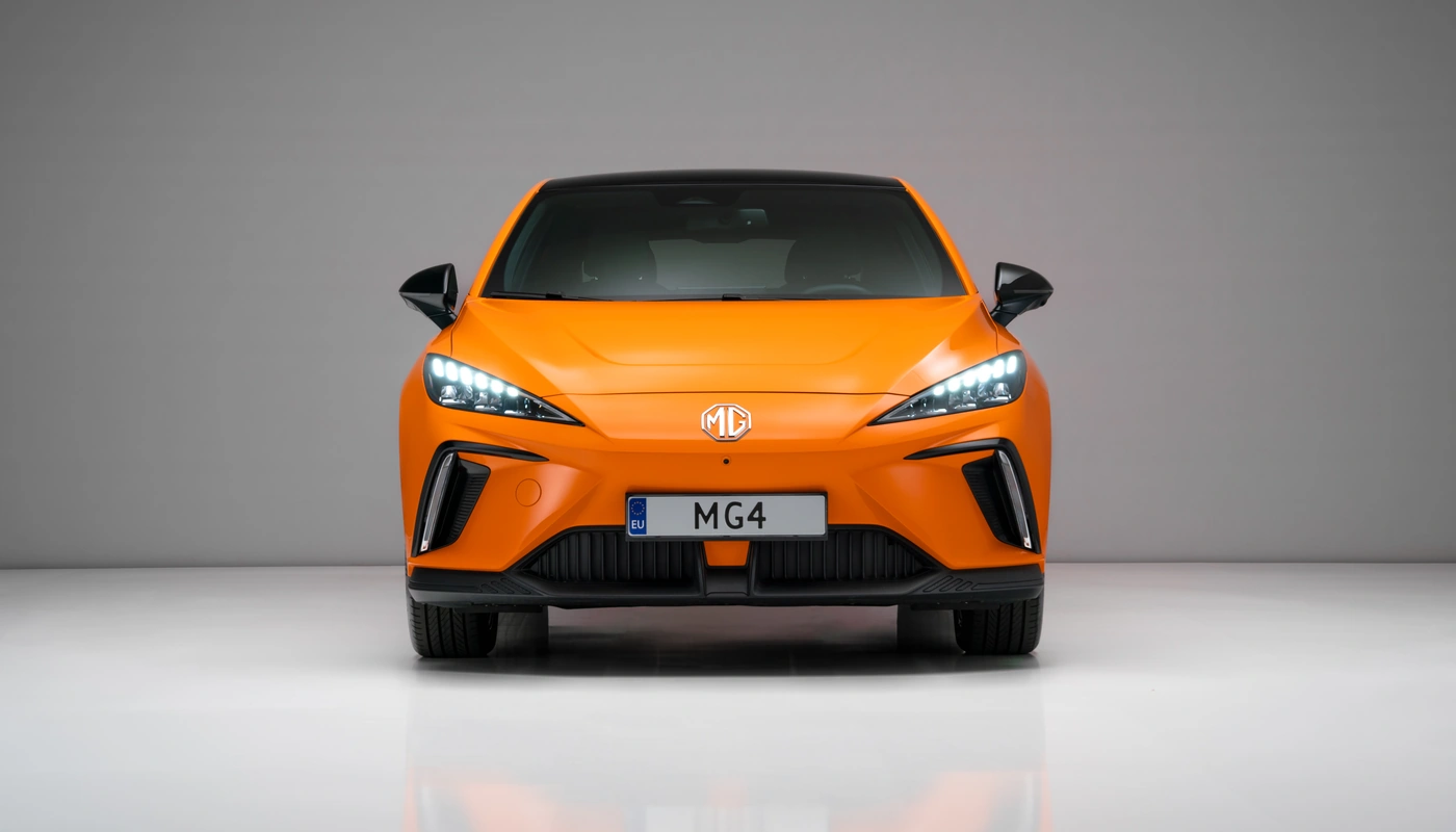 Mg Mg4 Ev - Contexto Estudio Contexto Aparcado Exterior Frontal