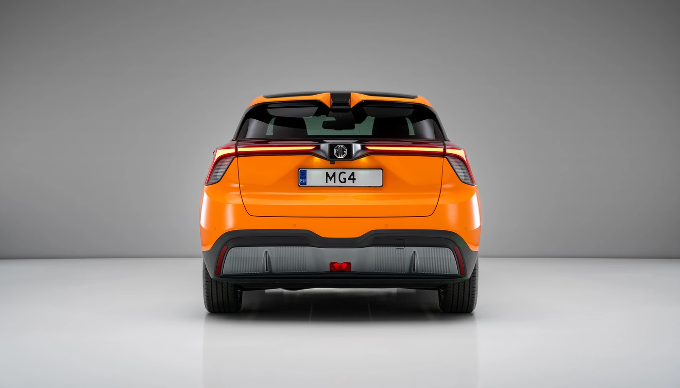 Mg Mg4 Ev - Contexto Estudio Exterior Trasera