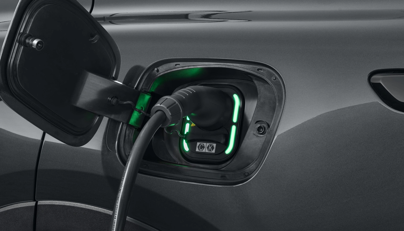 Mg Mgs5 Ev - Carga Puerto Y Cable