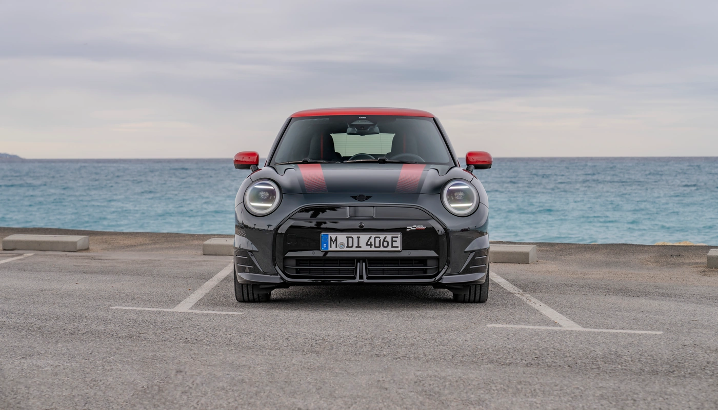 Mini Cooper - Contexto Entorno Real Contexto Aparcado Exterior Frontal