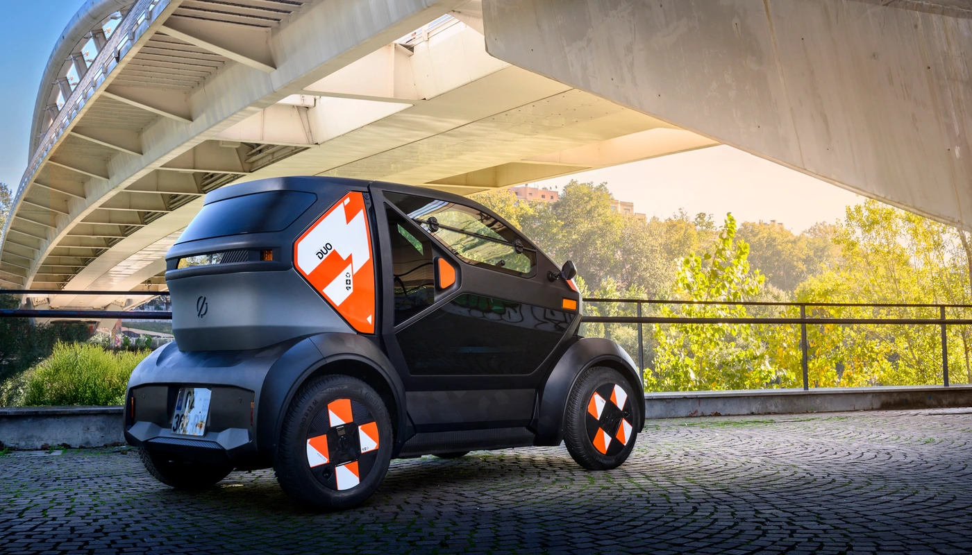 Mobilize Duo - Contexto Entorno Real Contexto Aparcado Exterior Lateral Derecha