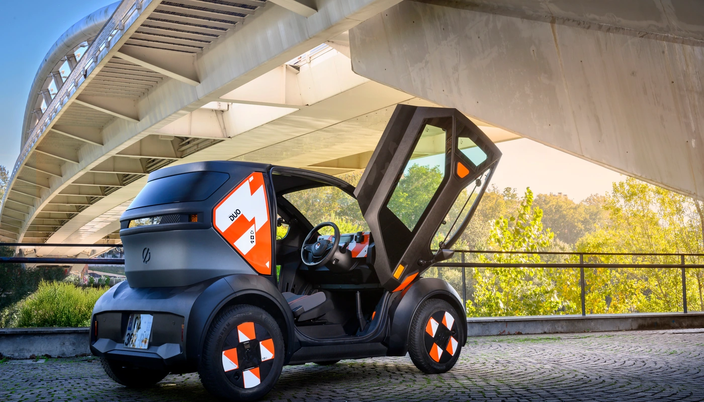 Mobilize Duo - Contexto Entorno Real Contexto Aparcado Exterior Lateral Derecha Exterior Detalle