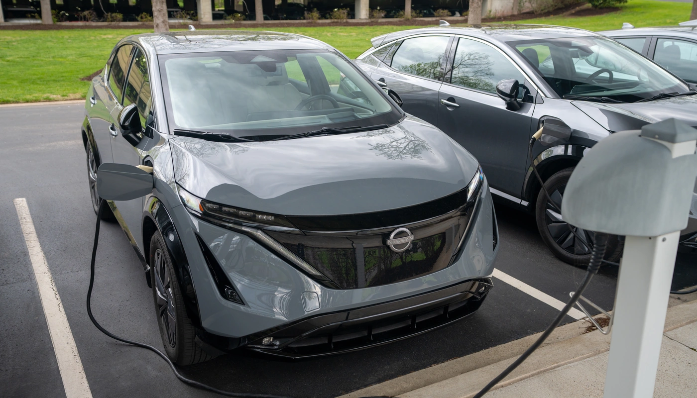 Nissan Ariya - Carga Estacion