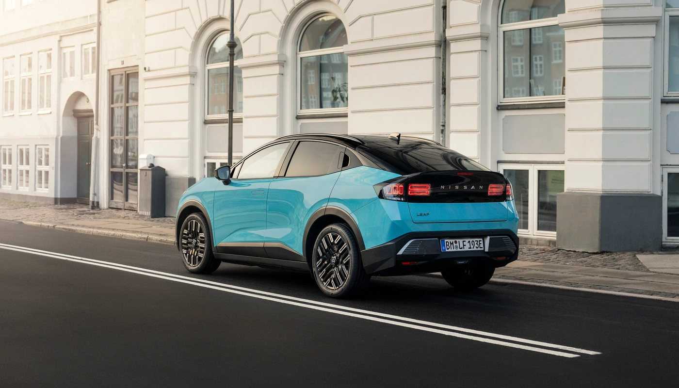 Nissan Leaf - Contexto Entorno Real Contexto Conduciendo Exterior Trasera Derecha