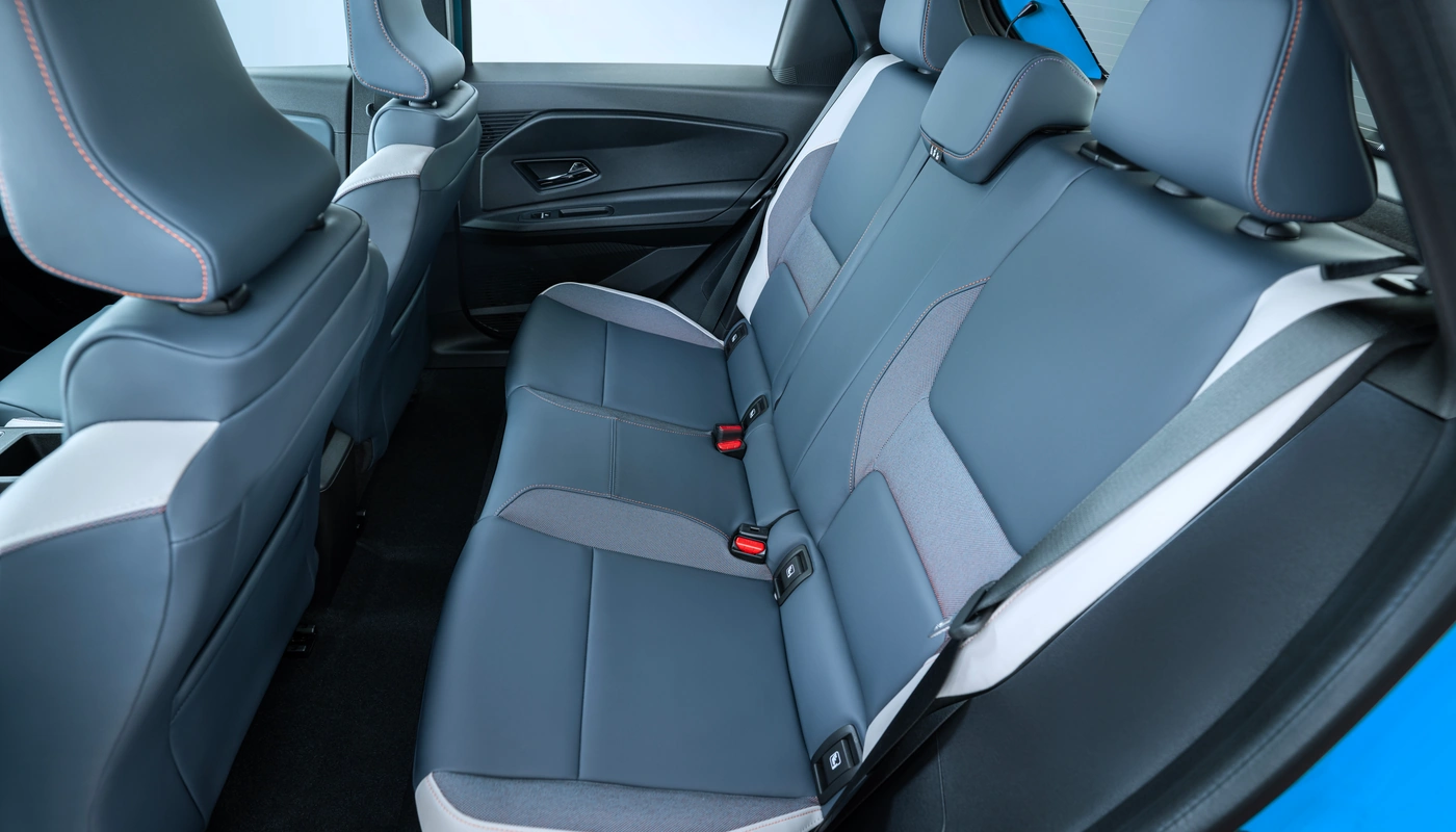 Nissan Micra - Interior Asientos Traseros