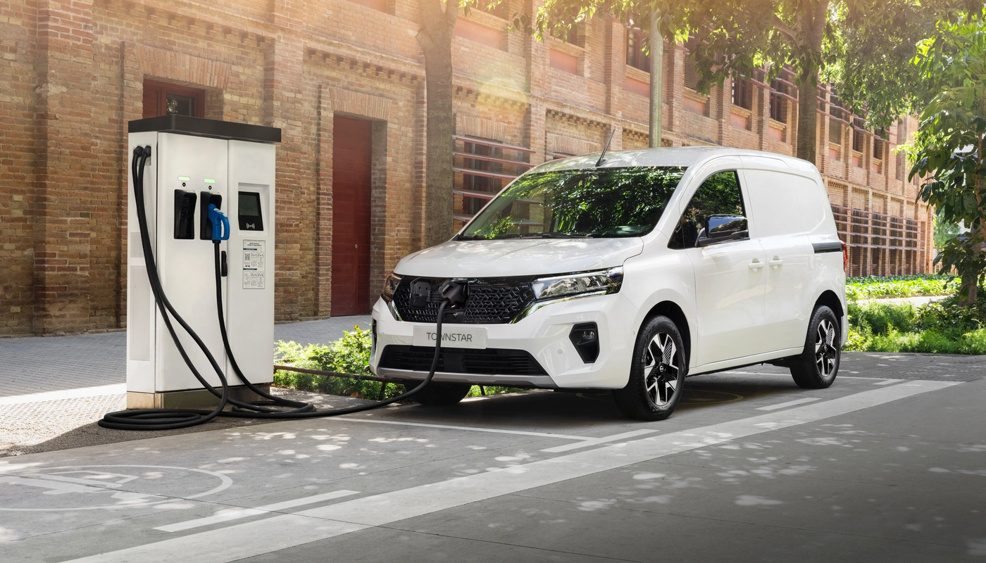 Nissan Townstar Combi Van - Carga Estacion