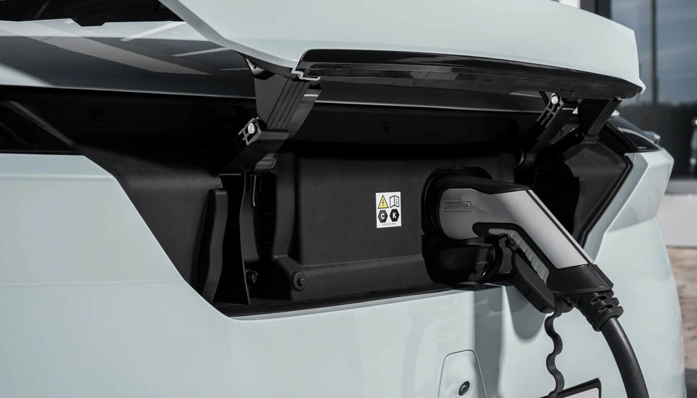 Omoda 5 Ev - Carga Puerto Y Cable