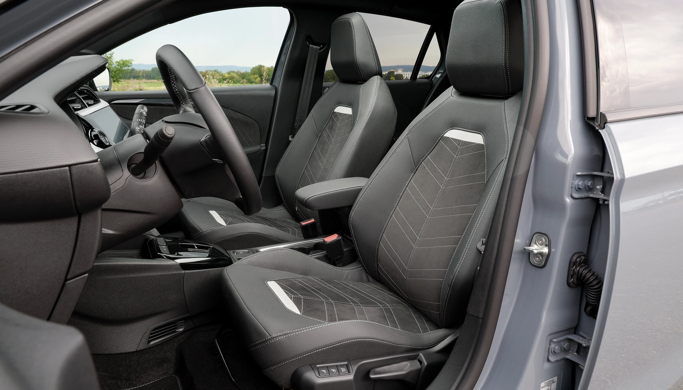 Opel Corsa - Interior Asientos Delanteros