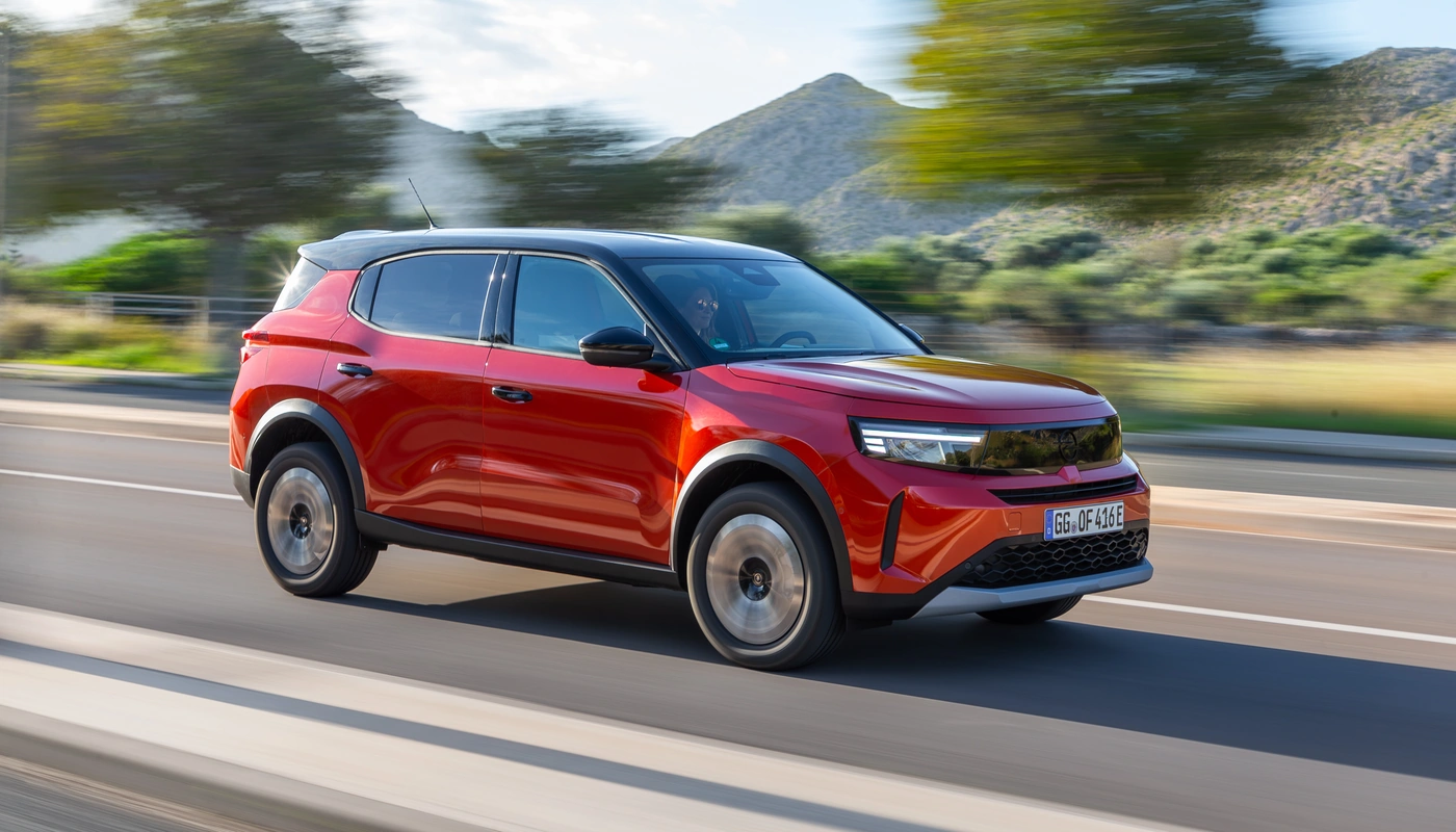 Opel Frontera - Contexto Entorno Real Contexto Conduciendo Exterior Lateral Derecha