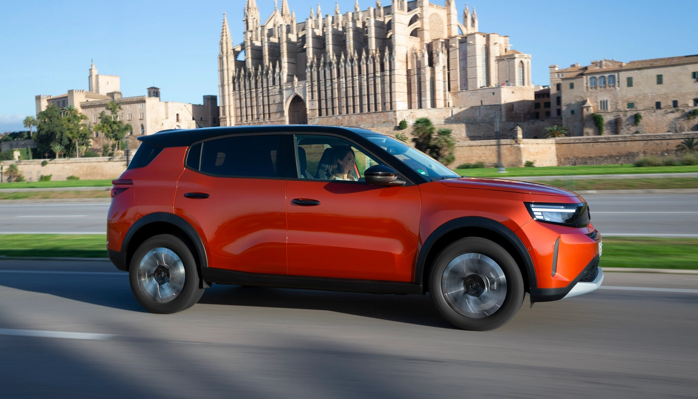 Opel Frontera - Contexto Entorno Real Contexto Conduciendo Exterior Lateral Derecha