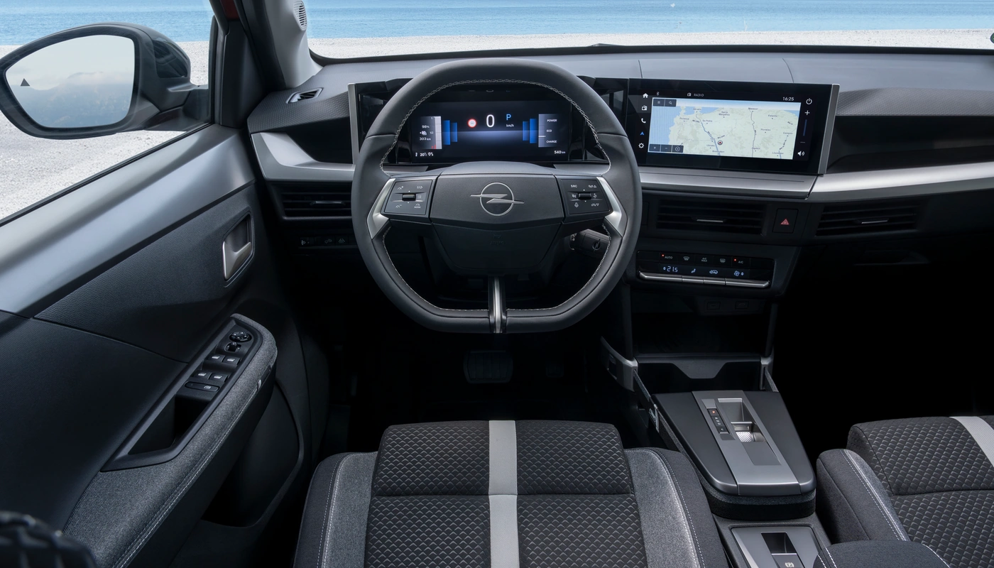 Opel Frontera - Interior Salpicadero Interior Pantalla Central Interior Volante