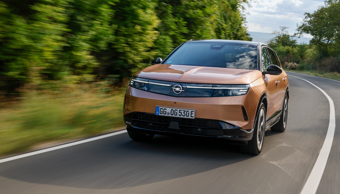 Opel Grandland - Contexto Entorno Real Contexto Conduciendo Exterior Frontal