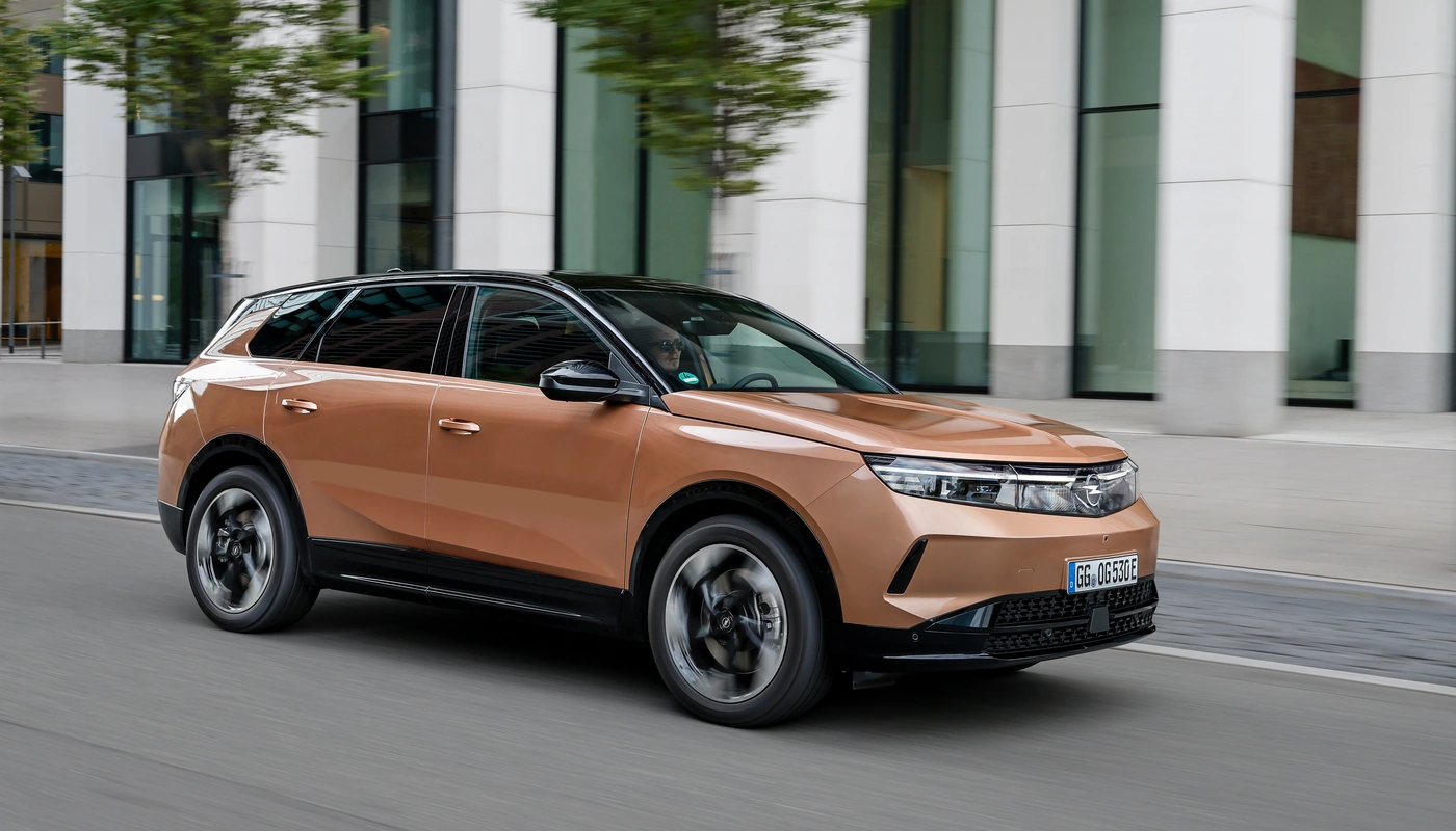 Opel Grandland - Contexto Entorno Real Contexto Conduciendo Exterior Lateral Derecha