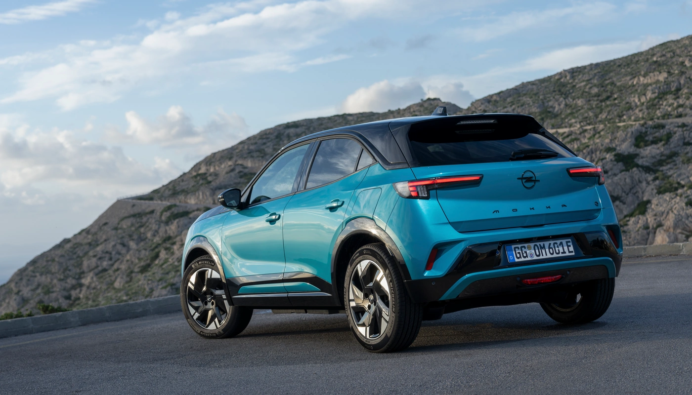 Opel Mokka - Contexto Entorno Real Contexto Aparcado Exterior Trasera Derecha