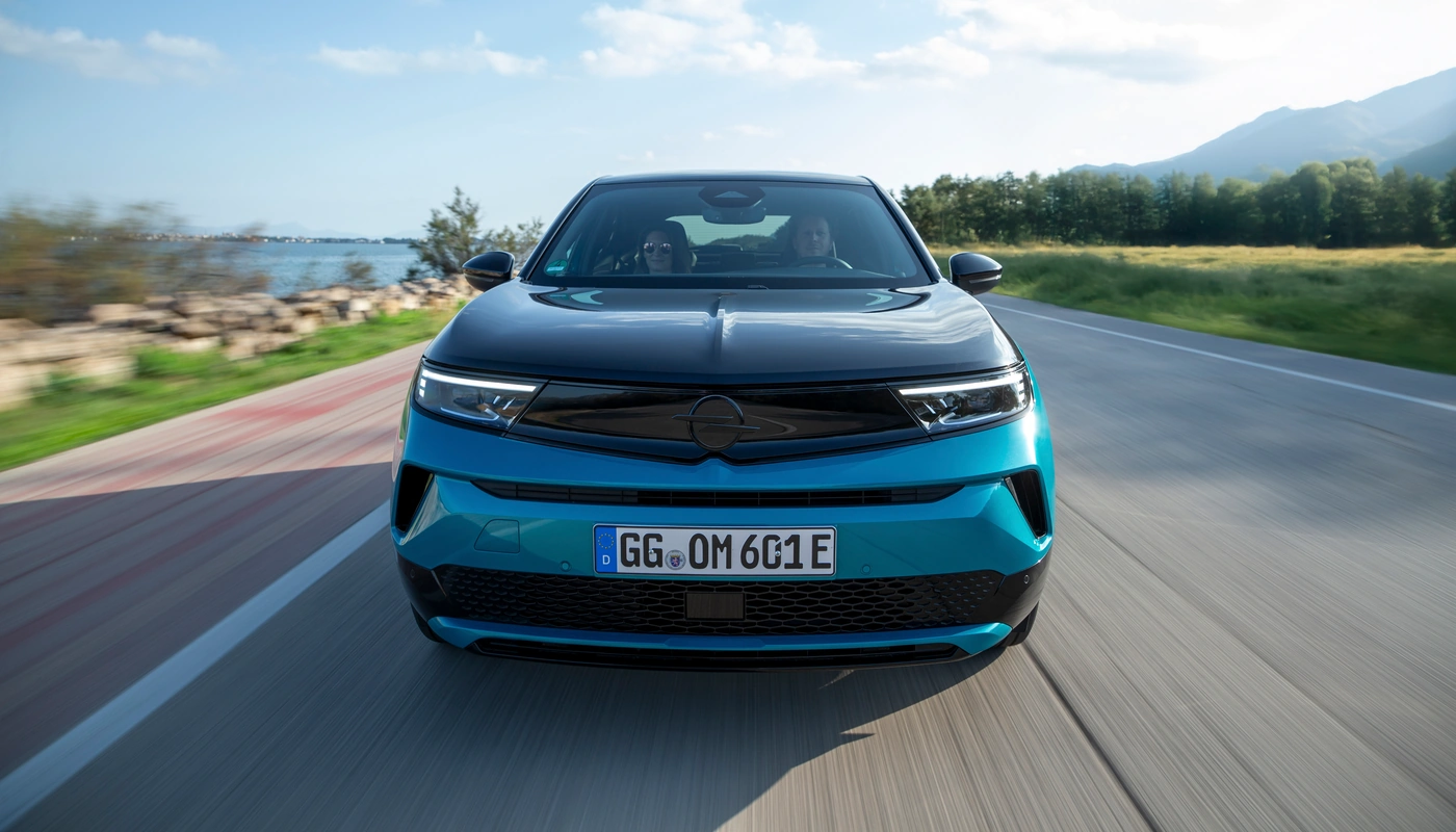 Opel Mokka - Contexto Entorno Real Contexto Conduciendo Exterior Frontal