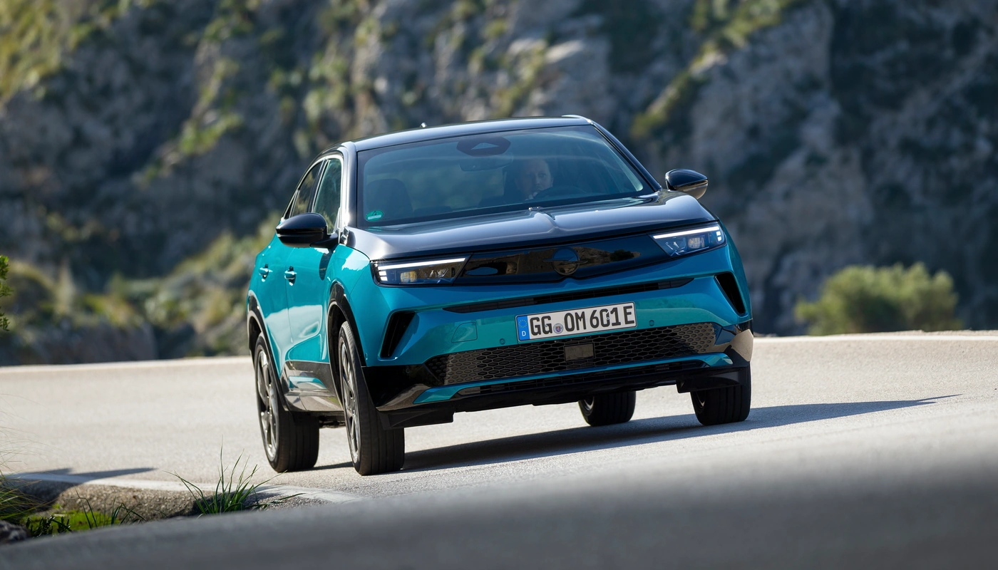 Opel Mokka - Contexto Entorno Real Contexto Conduciendo Exterior Frontal