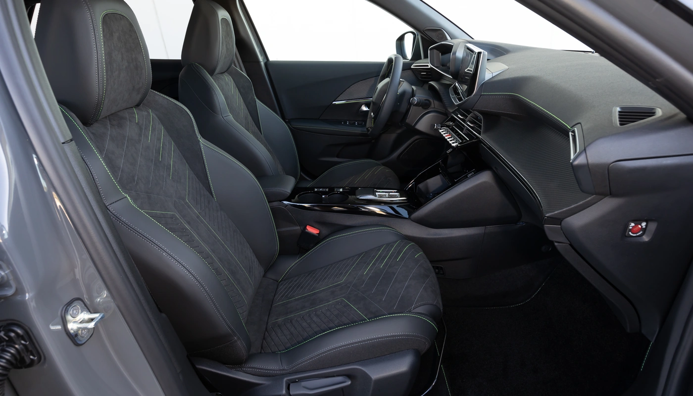 Peugeot E 2008 - Interior Asientos Delanteros