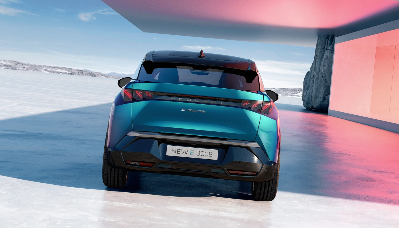 Peugeot E 3008 - Contexto Estudio Contexto Aparcado Exterior Trasera