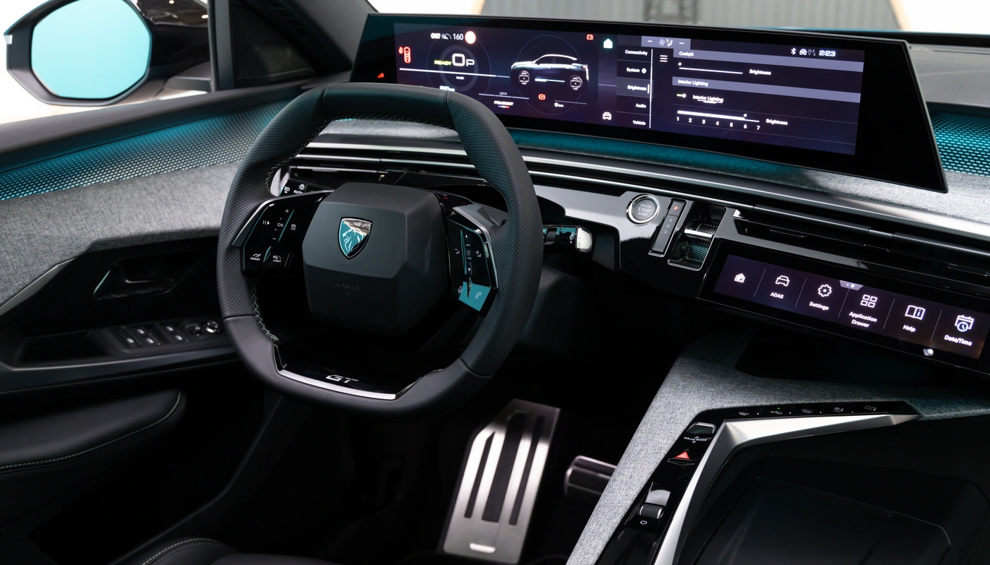 Peugeot E 3008 - Interior Salpicadero Interior Pantalla Central Interior Volante