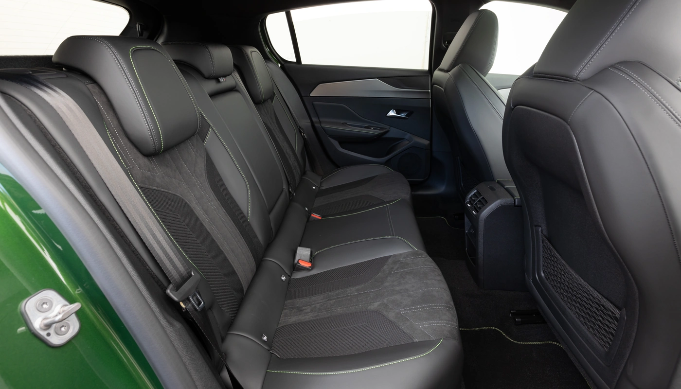 Peugeot E 308 - Interior Asientos Traseros