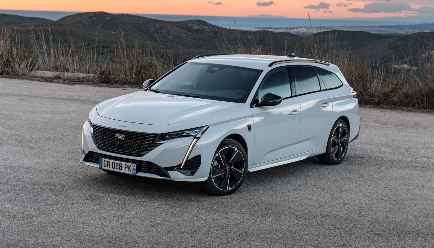 Peugeot E 308 Sw - Contexto Entorno Real Contexto Aparcado Exterior Frontal Izquierda