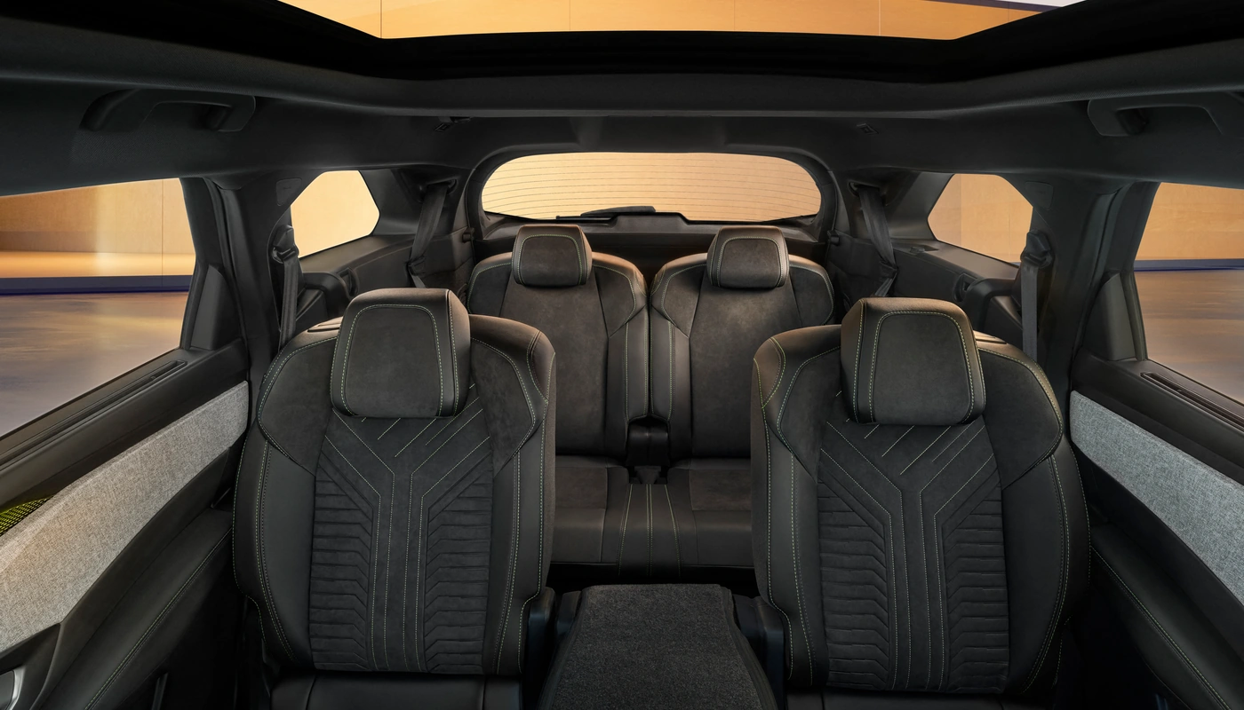 Peugeot E 5008 - Interior Asientos Delanteros Interior Asientos Traseros