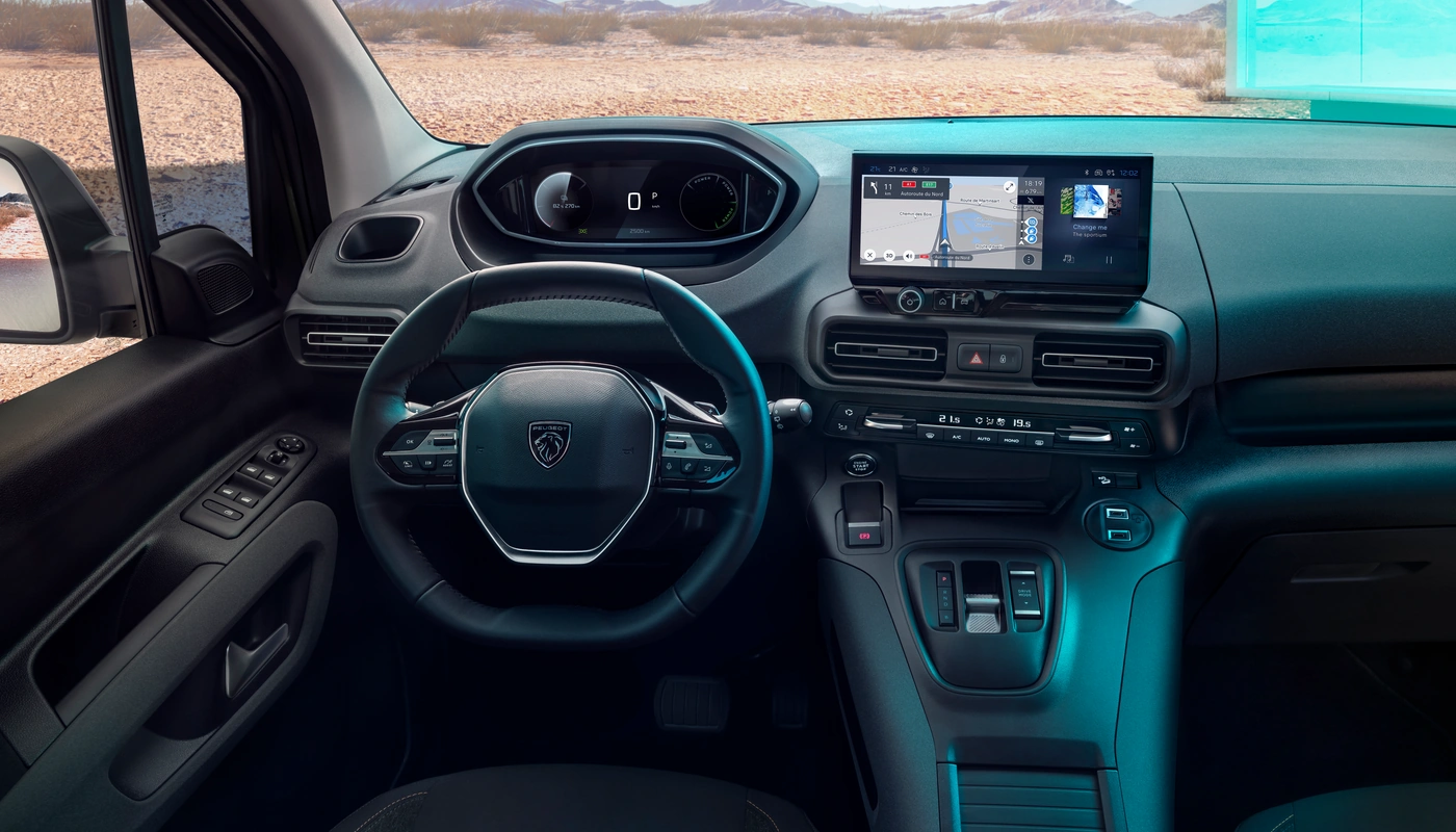 Peugeot E Rifter - Interior Salpicadero Interior Pantalla Central Interior Volante