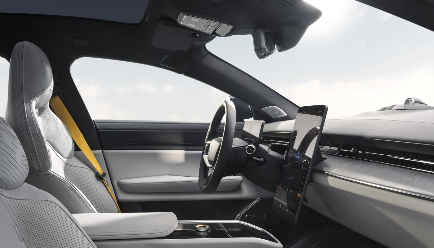 Polestar 5 - Interior Salpicadero Interior Asientos Delanteros Interior Pantalla Central Interior Volante