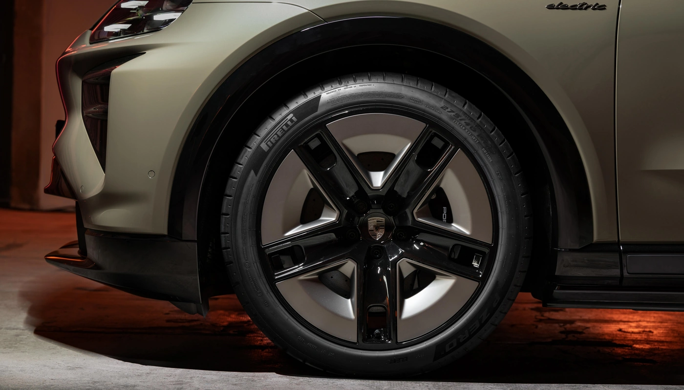 Porsche Cayenne Coupe - Exterior Detalle