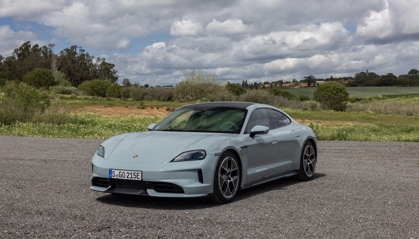 Porsche Taycan - Contexto Entorno Real Contexto Aparcado Exterior Frontal Izquierda