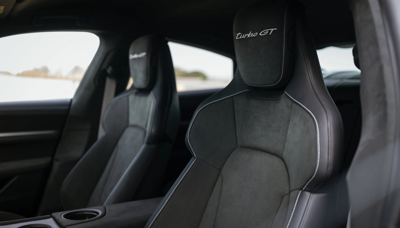 Porsche Taycan - Interior Asientos Delanteros
