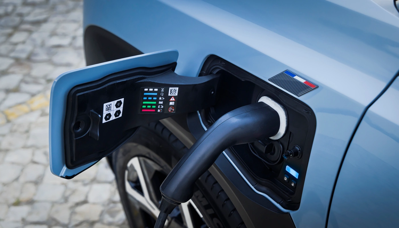 Renault 4 - Carga Puerto Y Cable