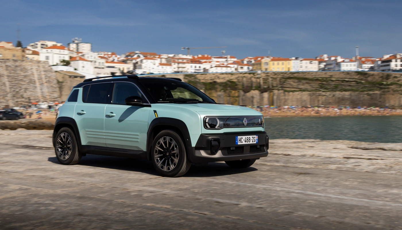 Renault 4 - Contexto Entorno Real Contexto Aparcado Exterior Lateral Derecha