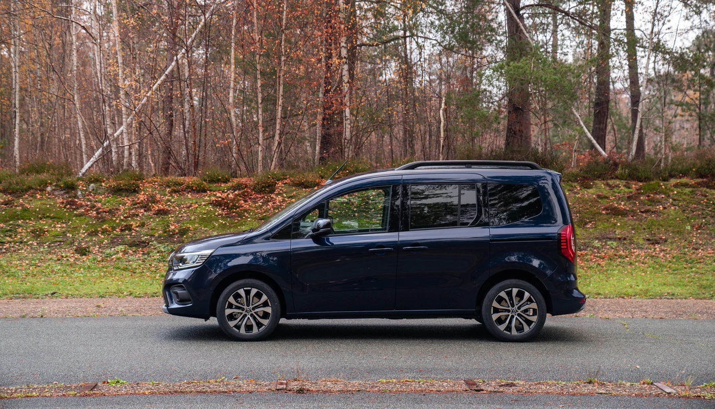 Renault Kangoo - Contexto Entorno Real Contexto Aparcado Exterior Lateral Izquierda