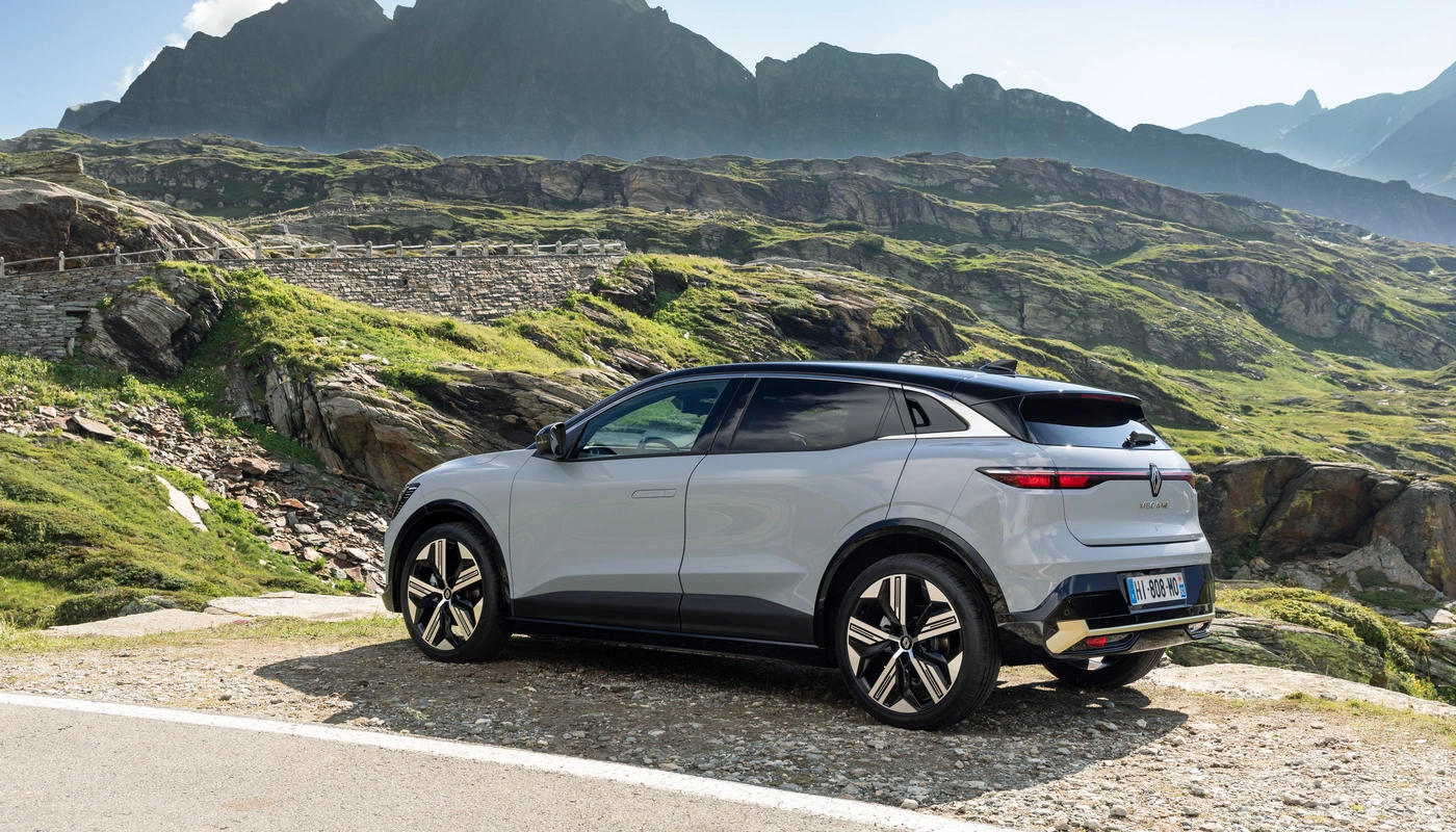 Renault Megane - Contexto Entorno Real Contexto Aparcado Exterior Lateral Izquierda