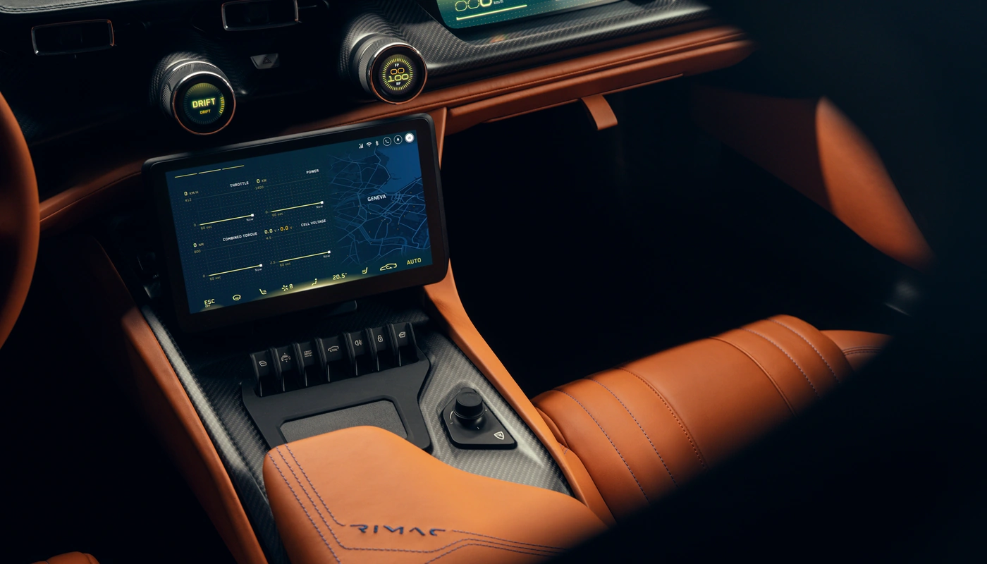 Rimac Nevera - Interior Pantalla Central