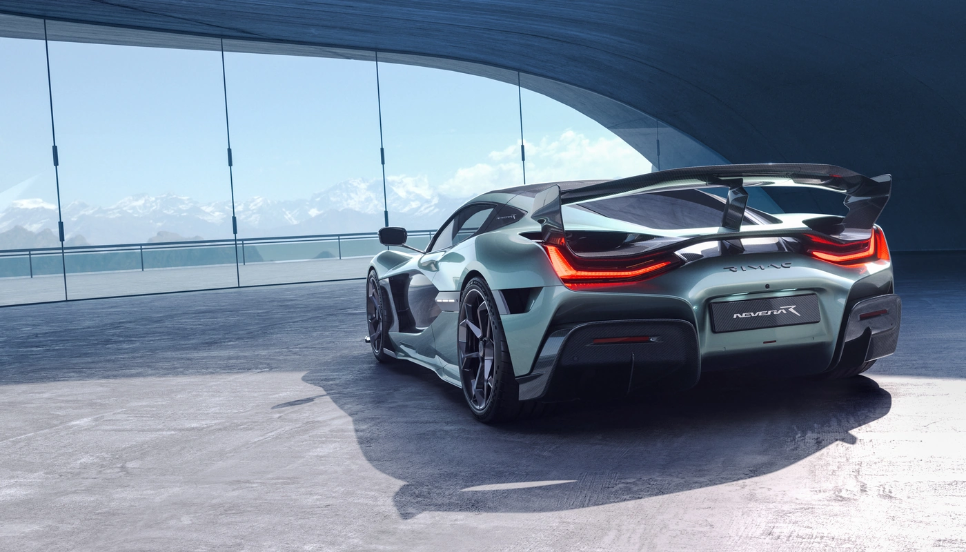 Rimac Nevera R - Contexto Entorno Real Contexto Aparcado Exterior Trasera