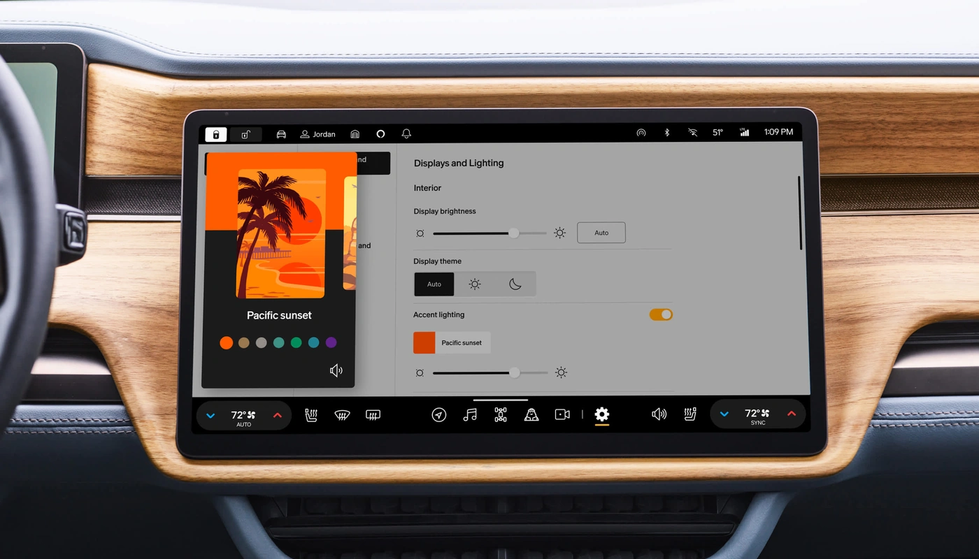 Rivian R1s - Interior Pantalla Central