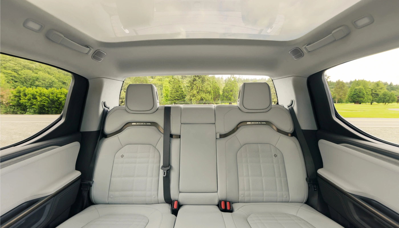 Rivian R1t - Interior Asientos Traseros