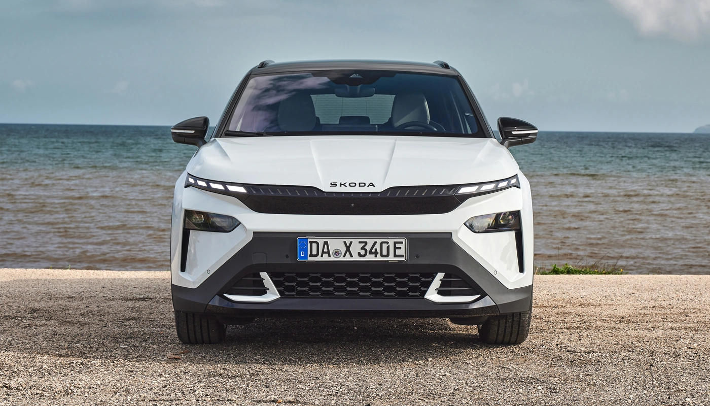 Skoda Elroq - Contexto Entorno Real Contexto Aparcado Exterior Frontal