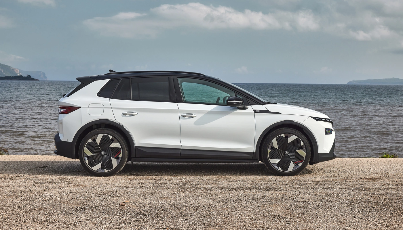 Skoda Elroq - Contexto Entorno Real Contexto Aparcado Exterior Lateral Derecha