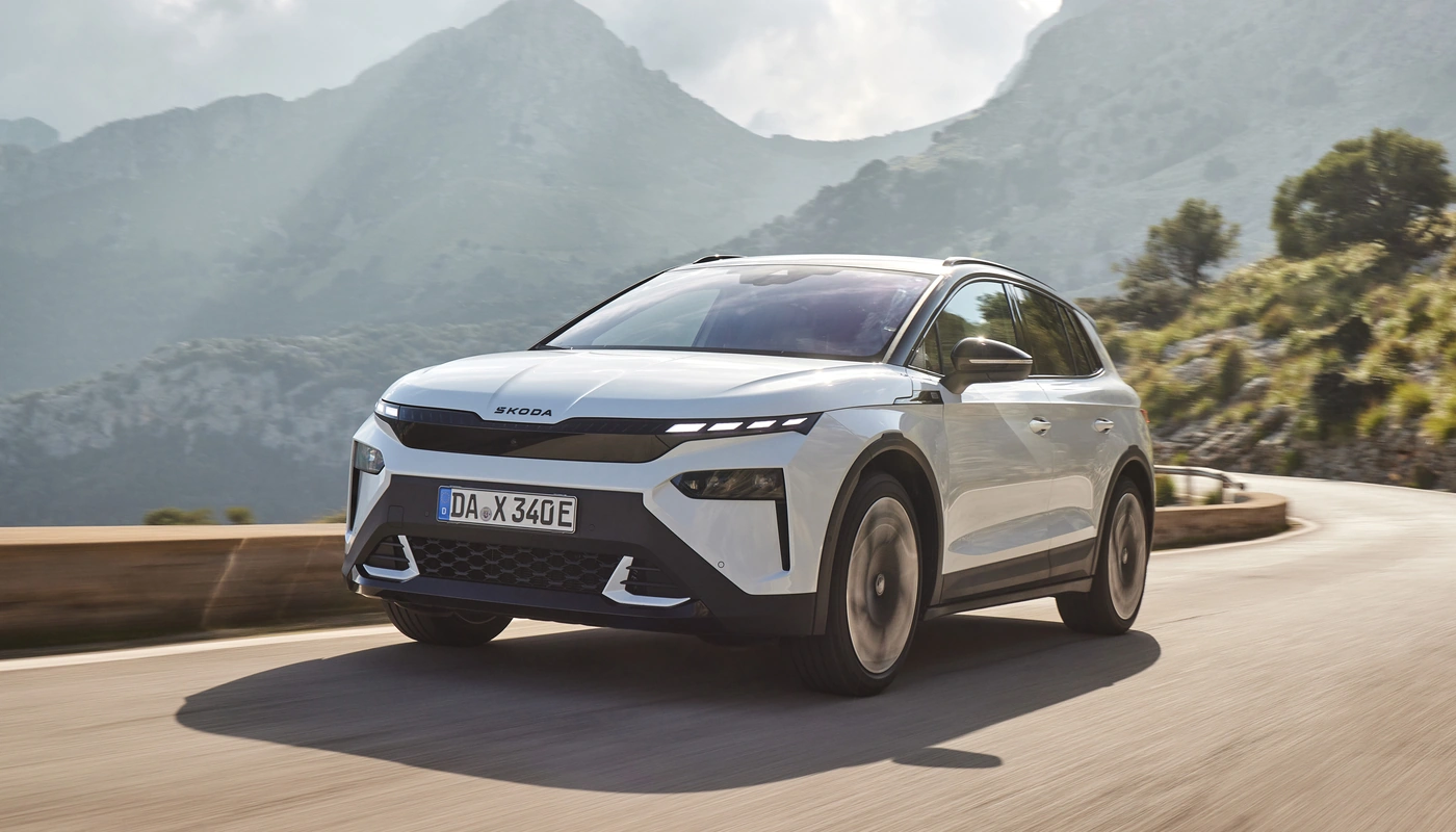 Skoda Elroq - Contexto Entorno Real Contexto Conduciendo Exterior Frontal Izquierda