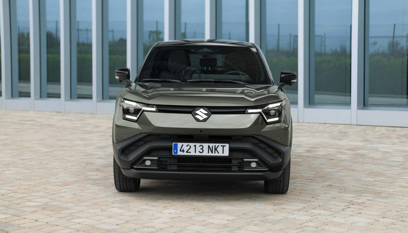 Suzuki E Vitara - Contexto Entorno Real Contexto Aparcado Exterior Frontal