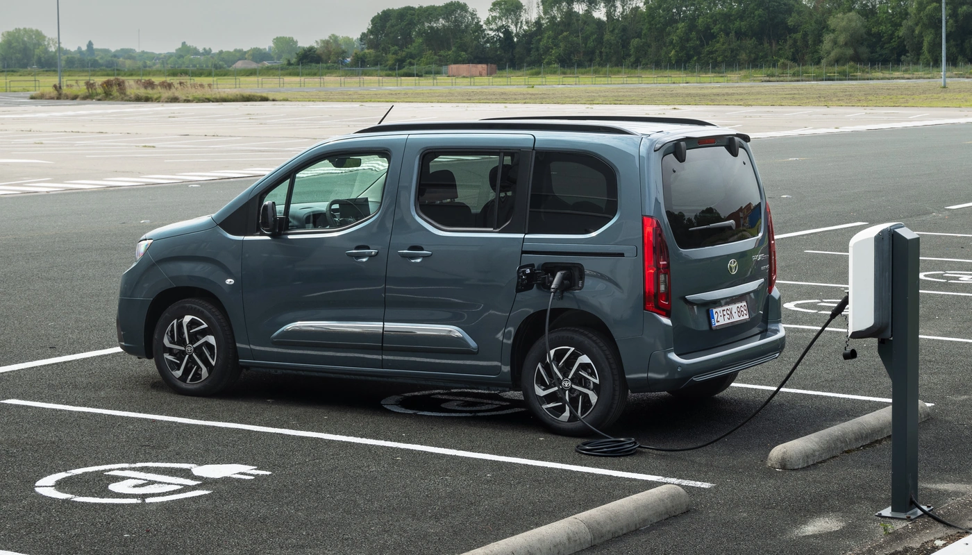 Toyota Proace City Verso L1 - Carga Estacion