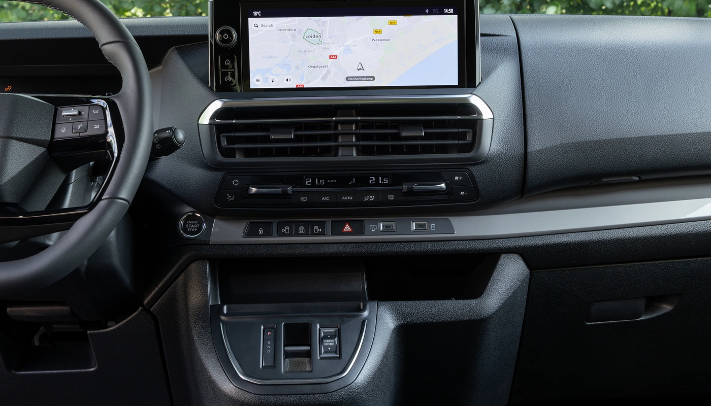 Toyota Proace Verso L1 - Interior Pantalla Central