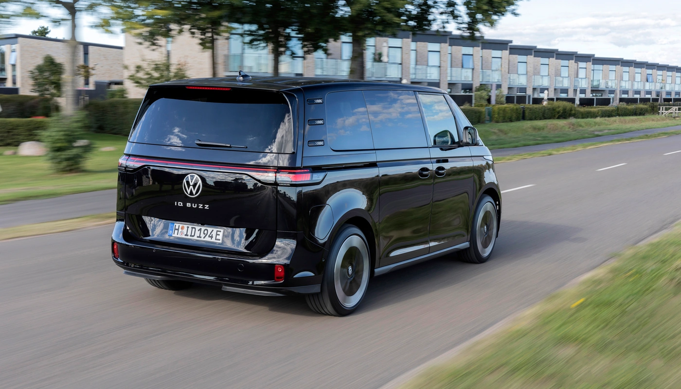 Volkswagen Id Buzz - Contexto Entorno Real Contexto Conduciendo Exterior Trasera Izquierda