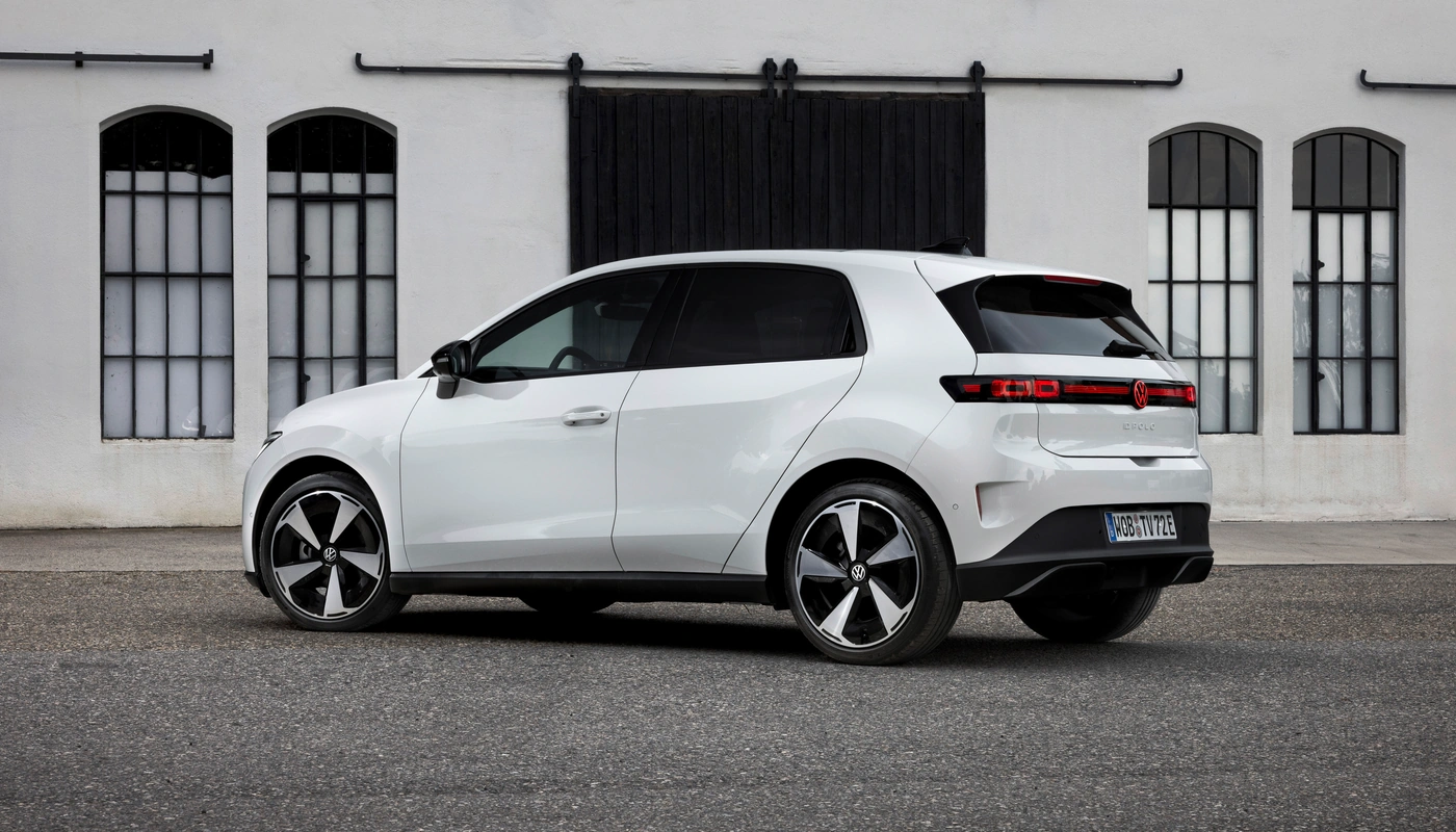 Volkswagen Id Polo - Contexto Entorno Real Contexto Aparcado Exterior Trasera Derecha Exterior Lateral Izquierda